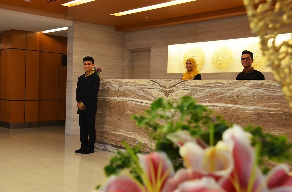 V8 Hotel Johor Bahru 4*,