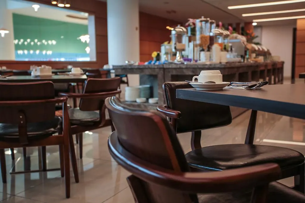 V8 Hotel Τζόχορ Μπάχρου
