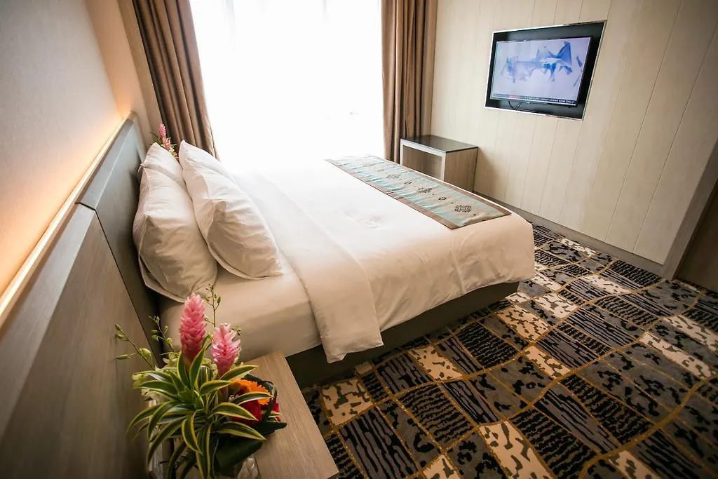 V8 Hotel Τζόχορ Μπάχρου